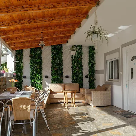 Hotel Angjelo 3*