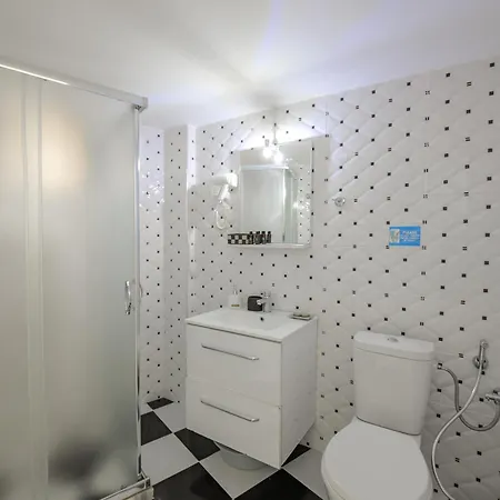 Angjelo Hotel 3*