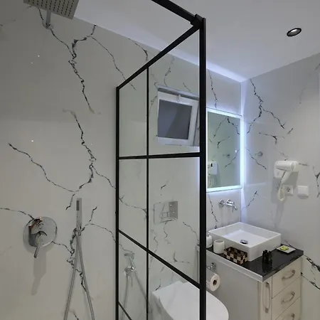 Angjelo Hotel 3*